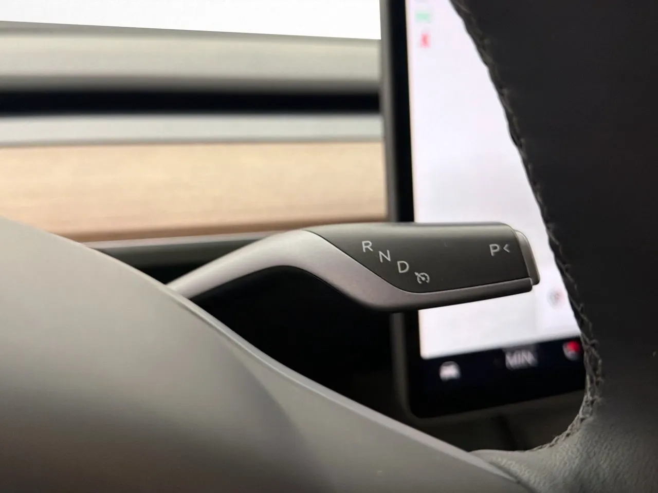 Tesla Model Y bild 36