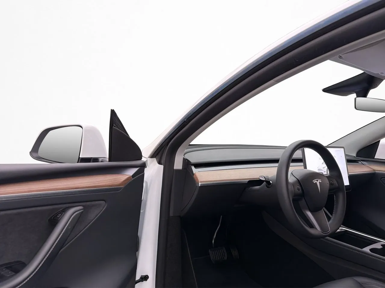 Tesla Model Y bild 11