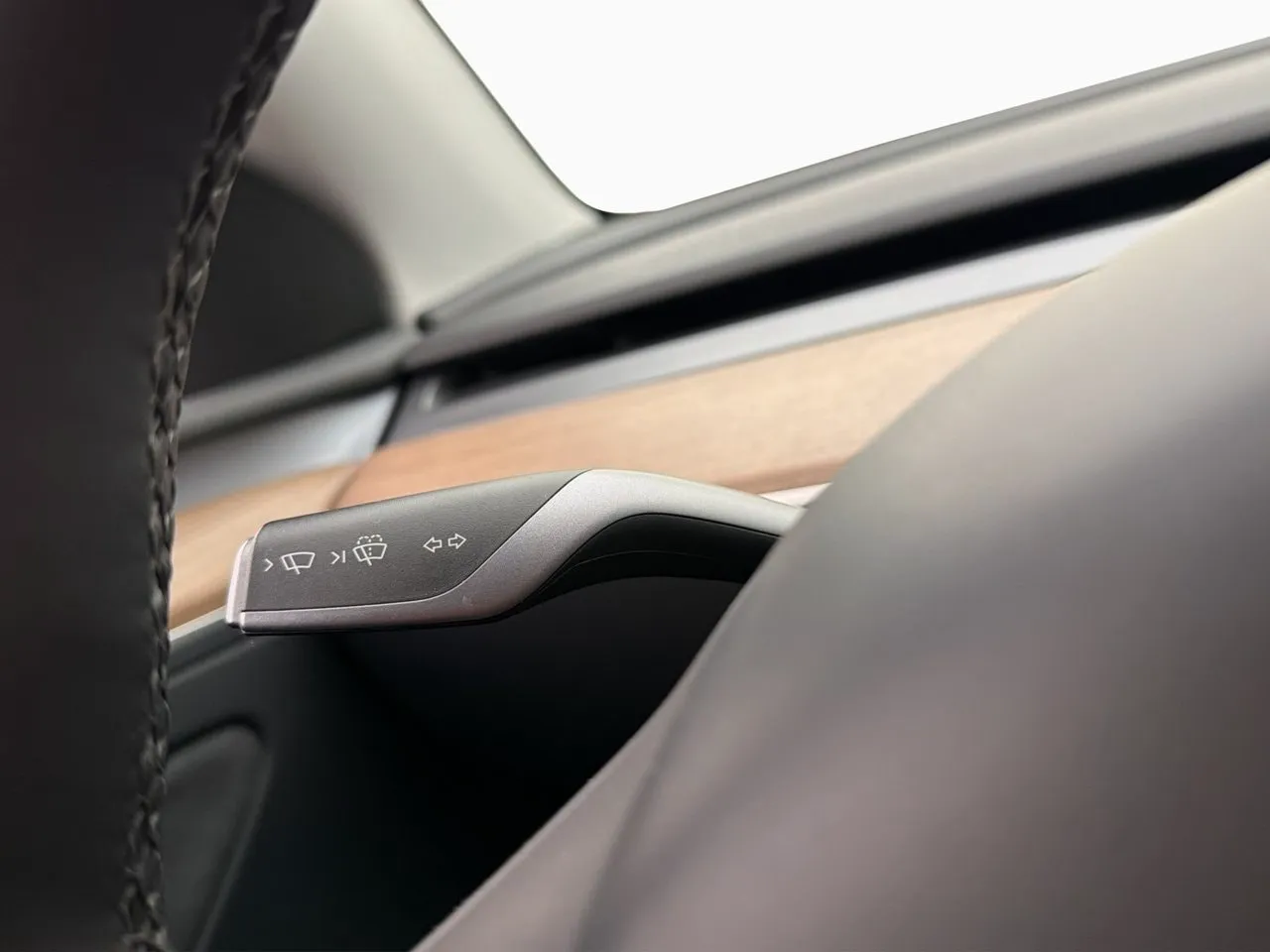 Tesla Model Y bild 29