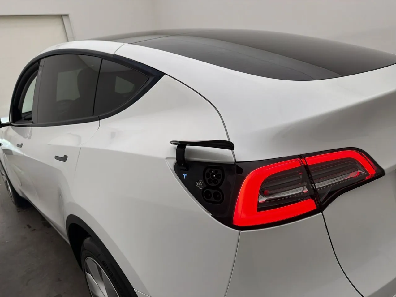 Tesla Model Y bild 31