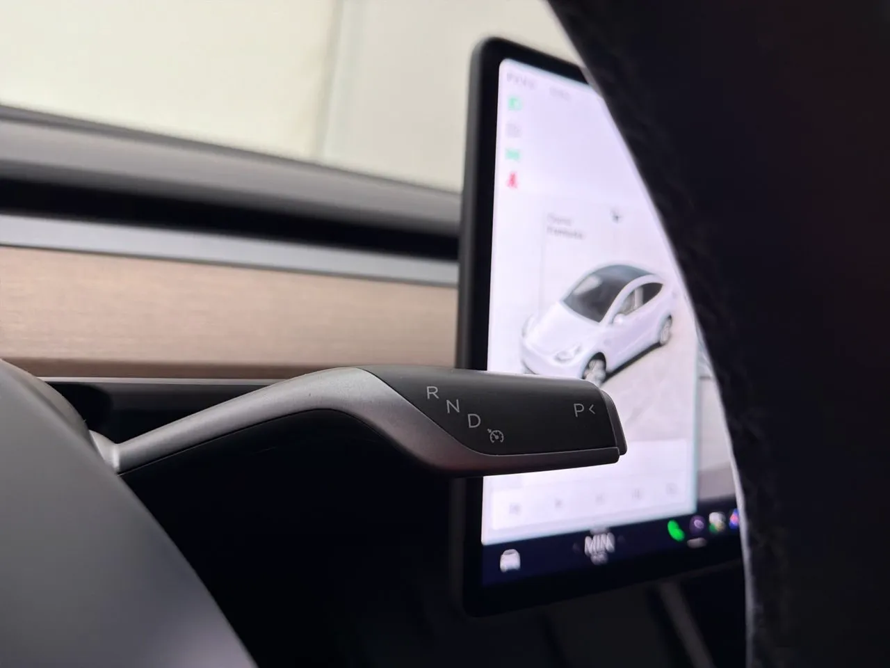 Tesla Model Y bild 30