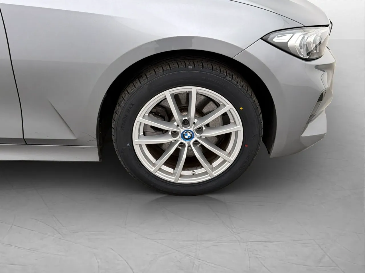 BMW 330 bild 32