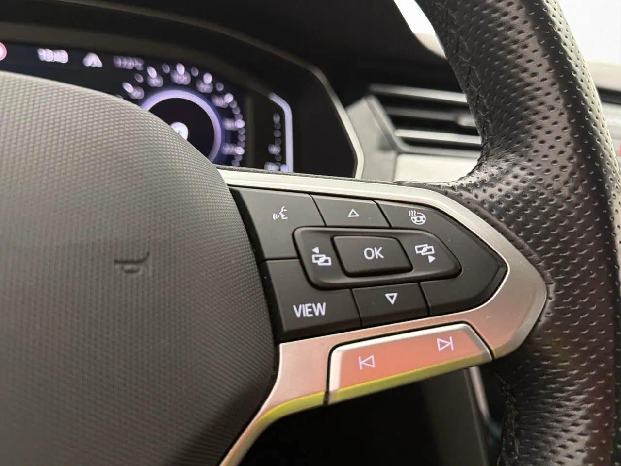 Volkswagen Passat bild 18