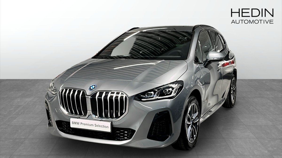 BMW 225