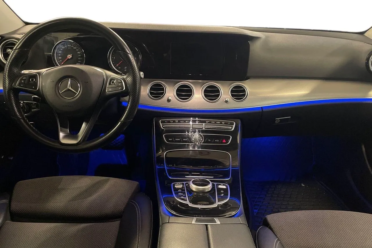 Mercedes E220 bild 12