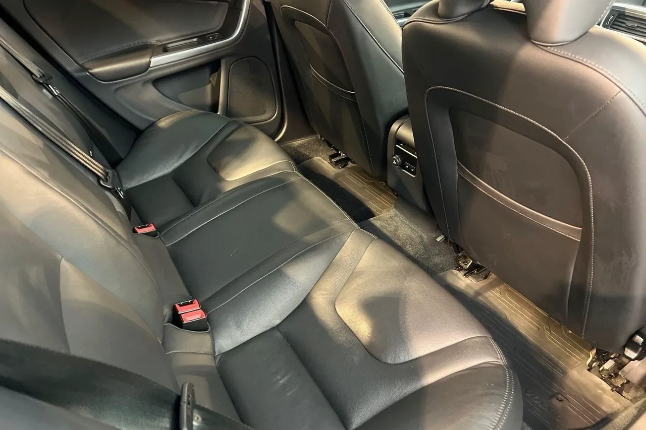 Volvo S60 bild 8