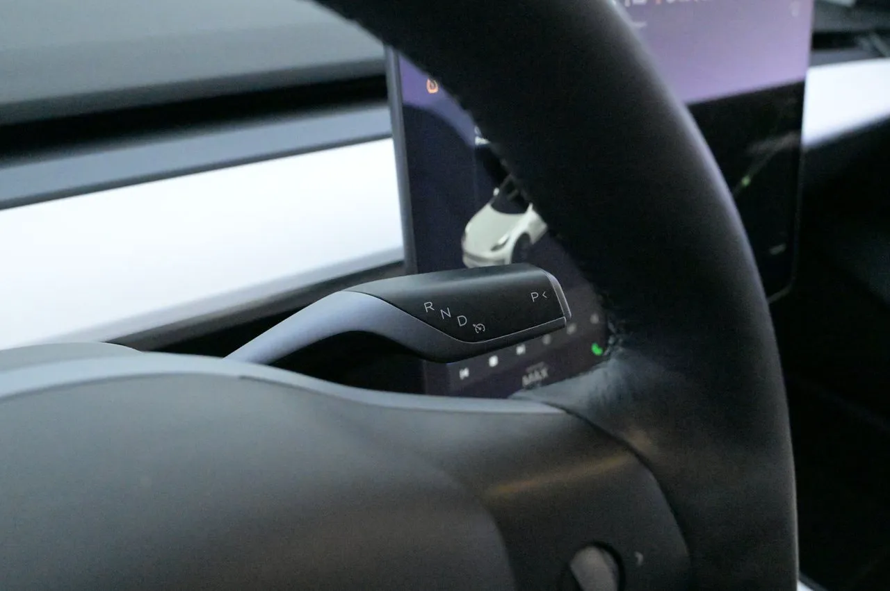 Tesla Model 3 bild 8