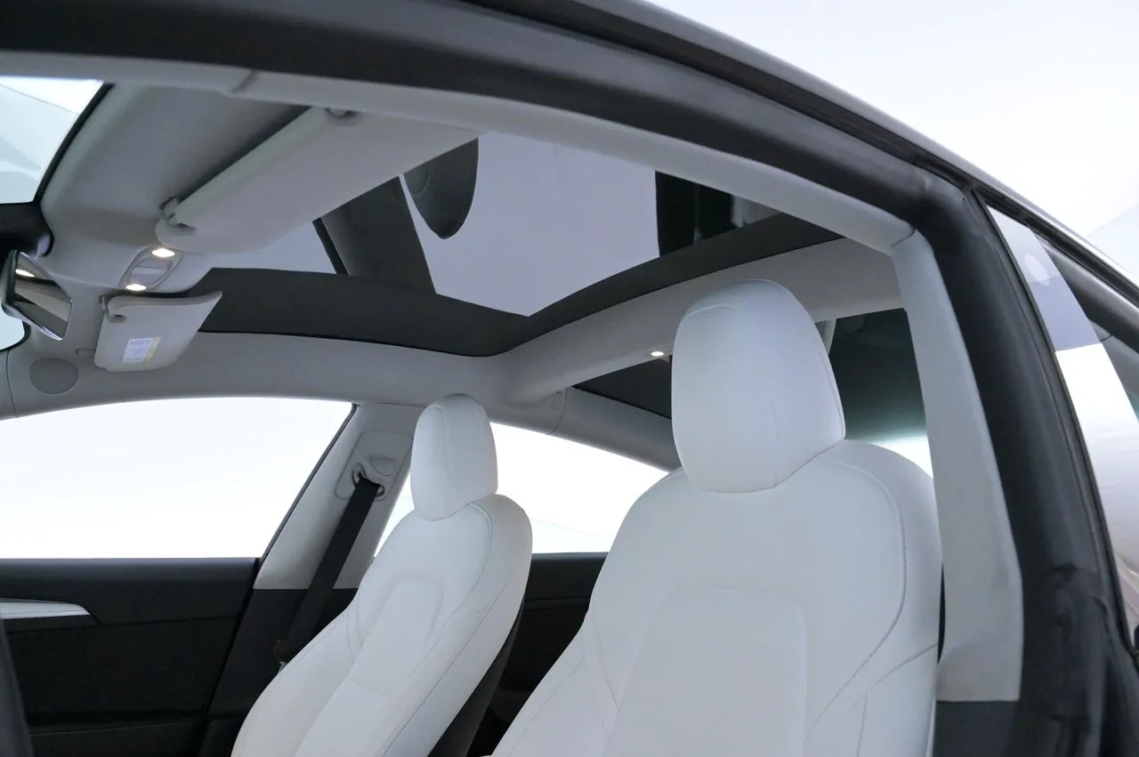 Tesla Model 3 bild 23