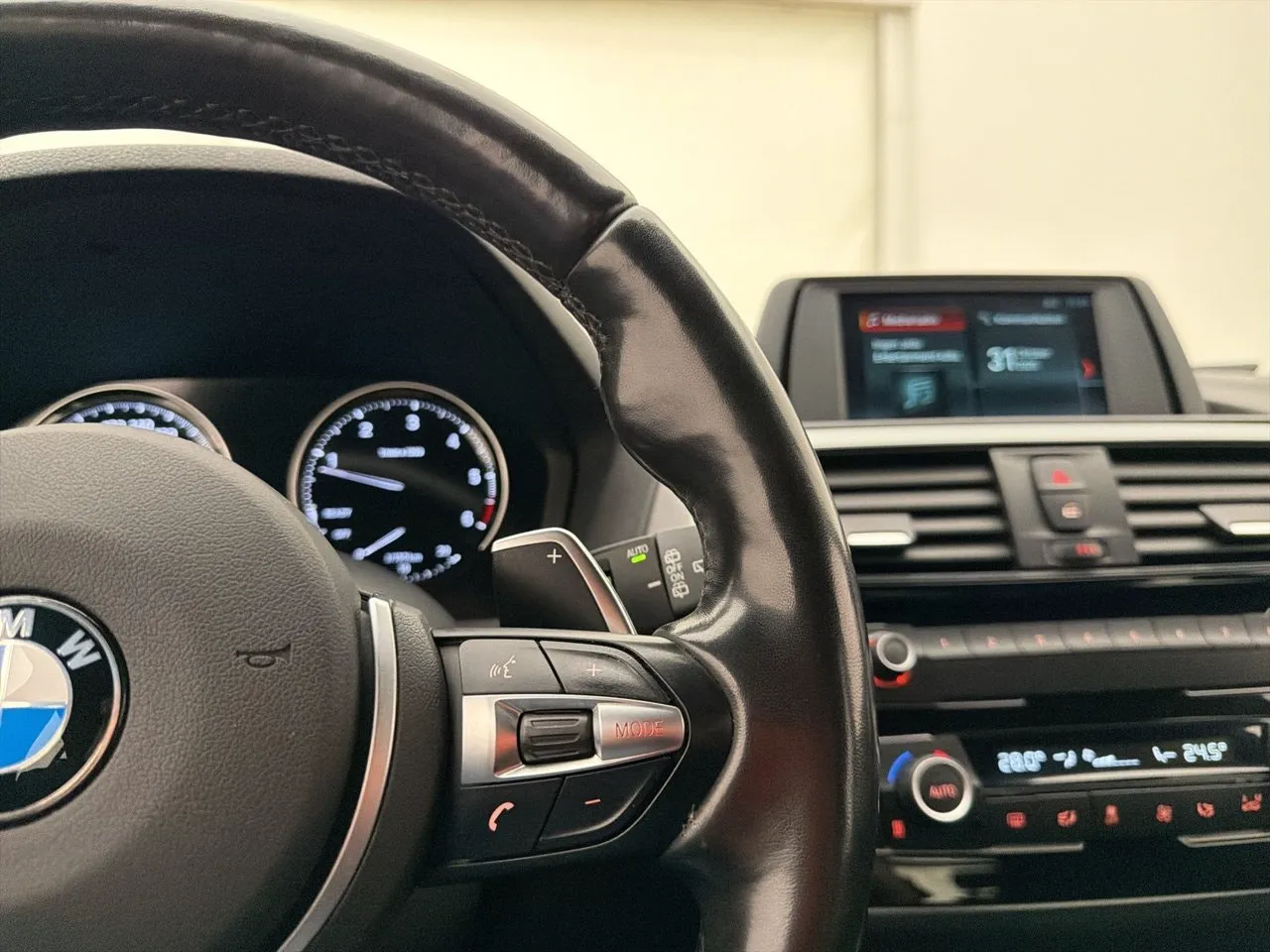 BMW 120 bild 14