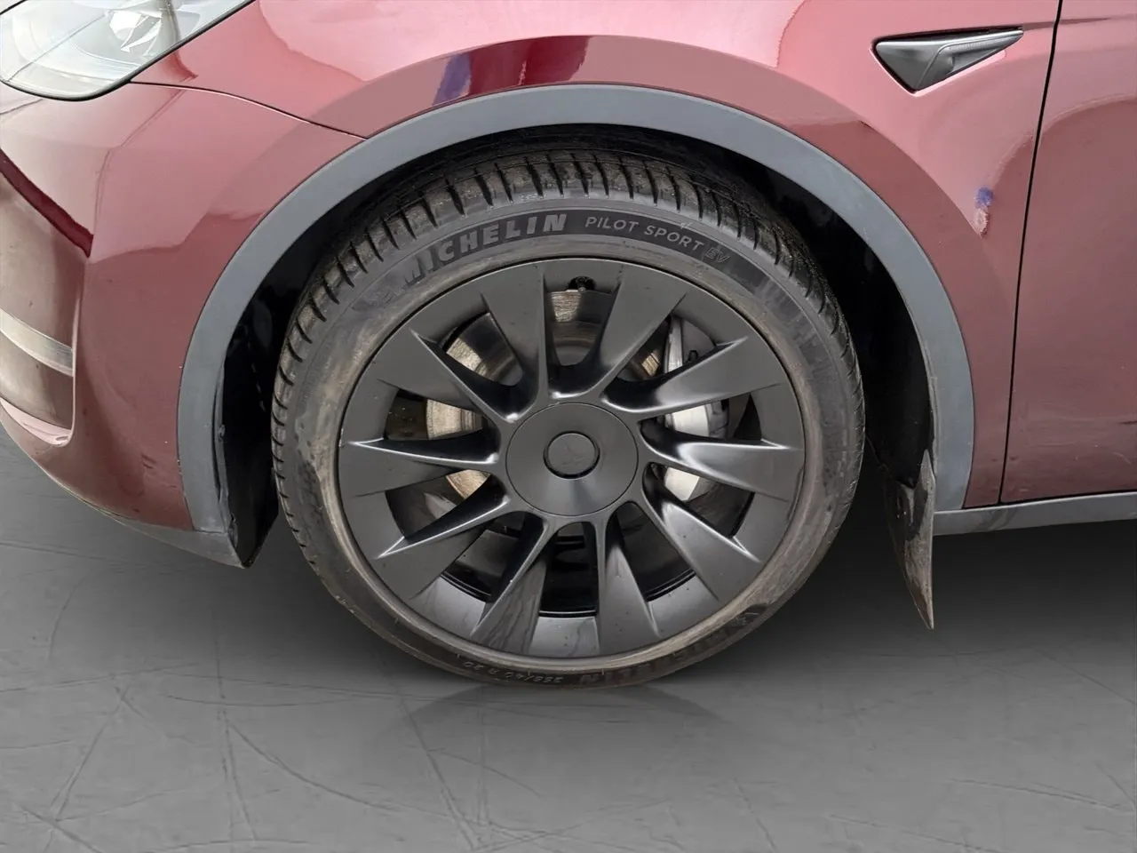 Tesla Model Y bild 33