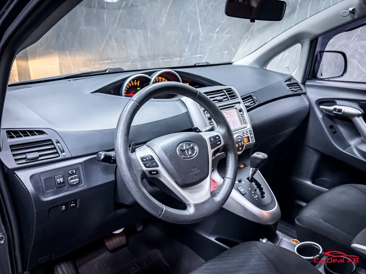 Toyota Verso bild 13