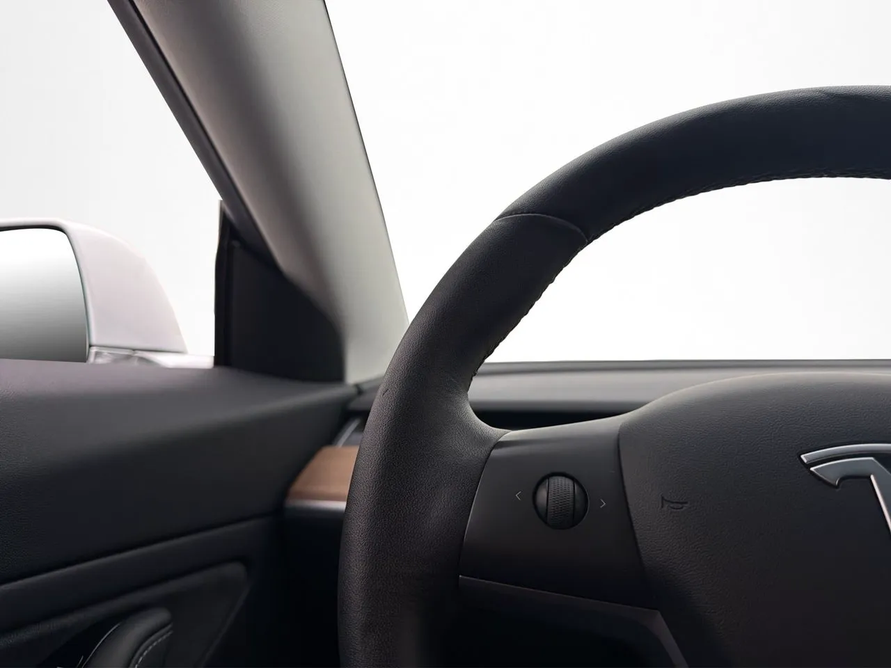 Tesla Model 3 bild 21