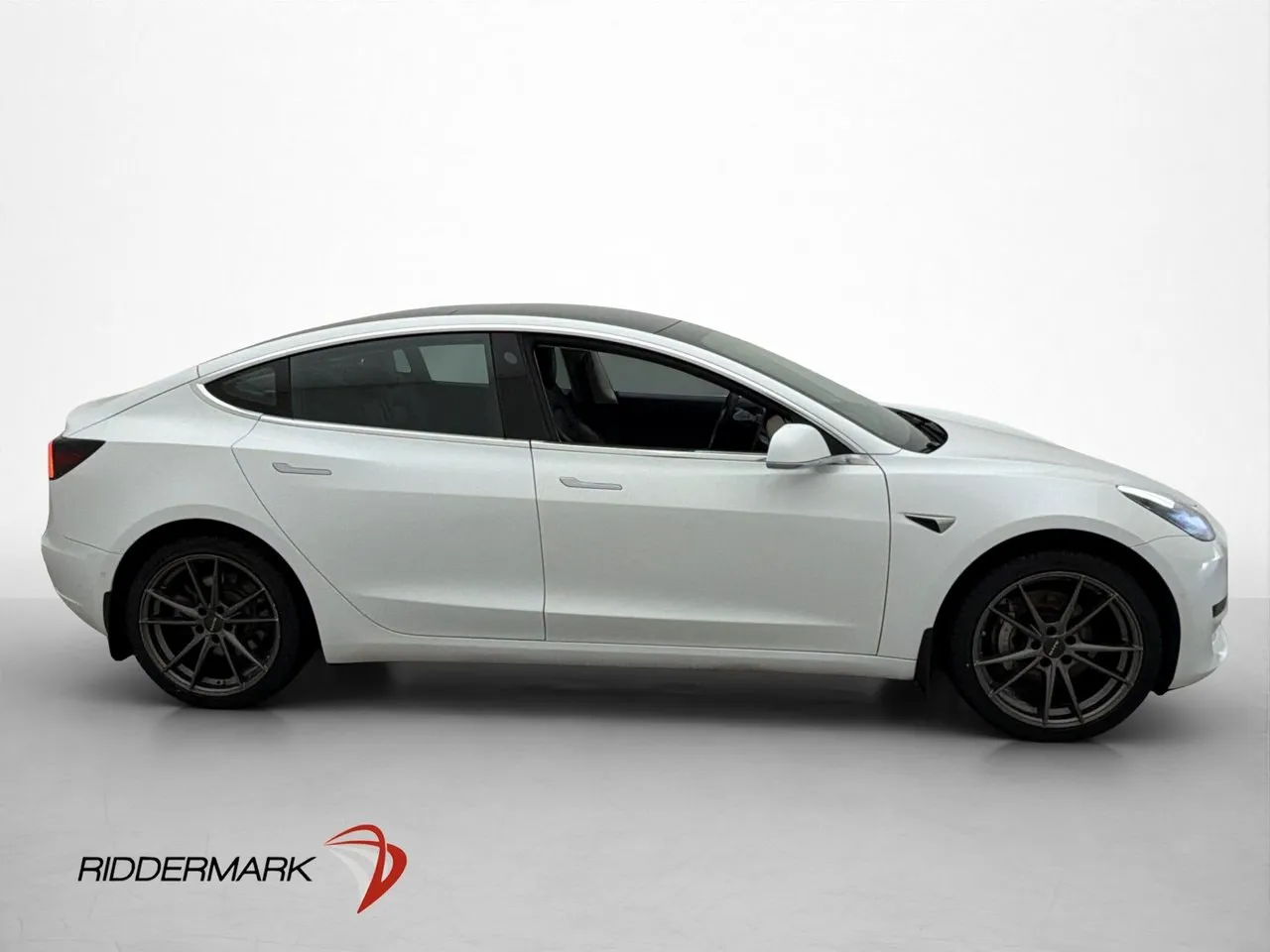 Tesla Model 3 bild 10