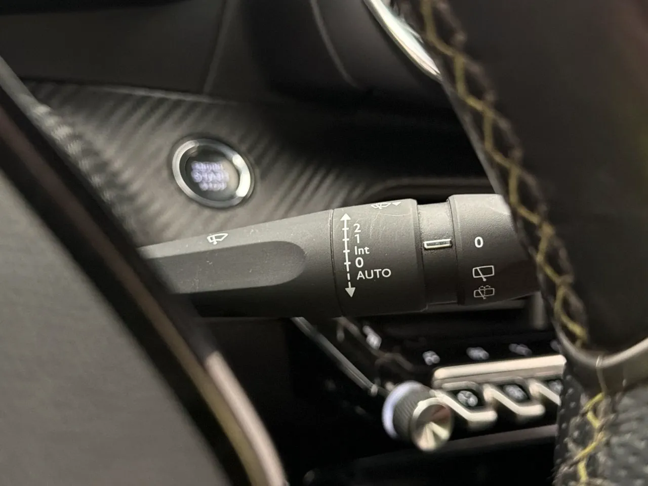 Peugeot e-208 bild 22