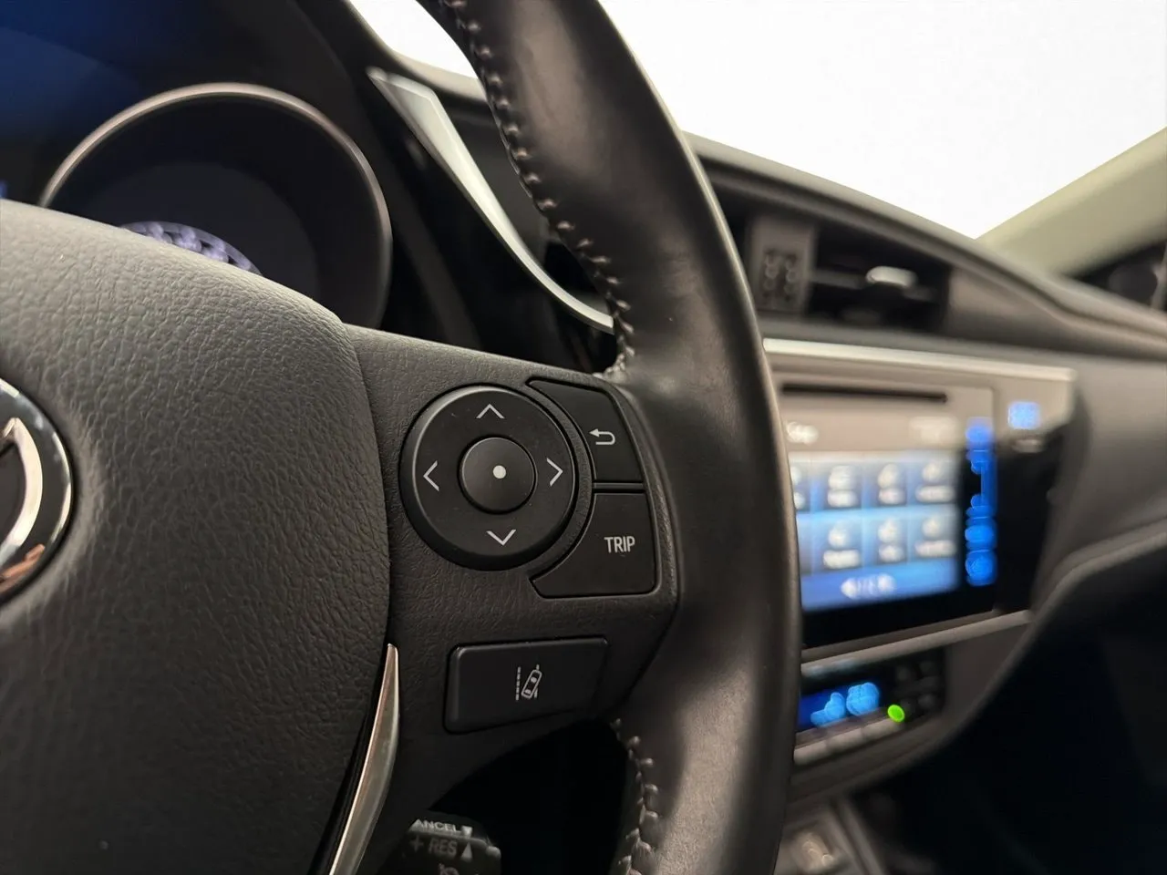 Toyota Auris bild 17