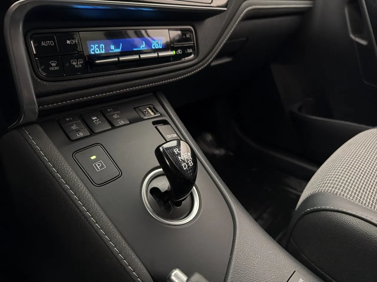 Toyota Auris bild 23