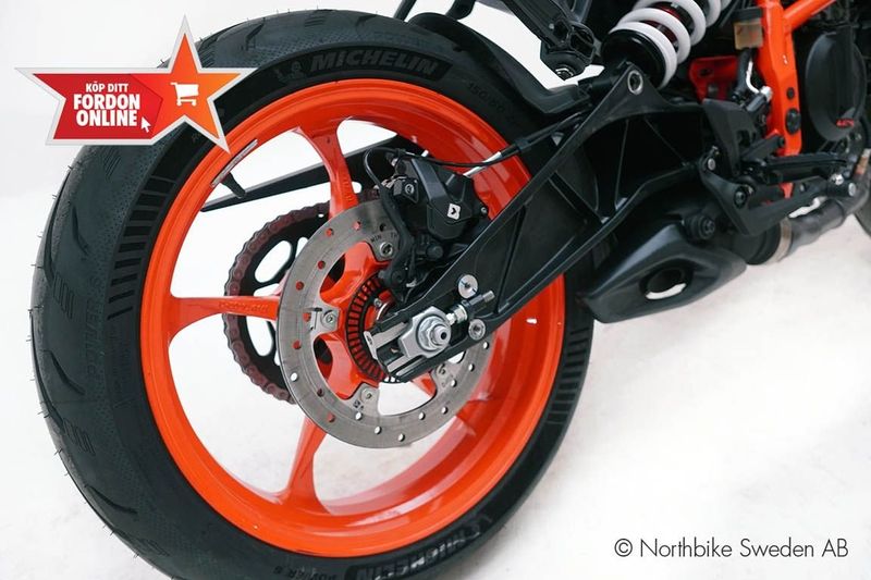 KTM 390 Duke bild 4