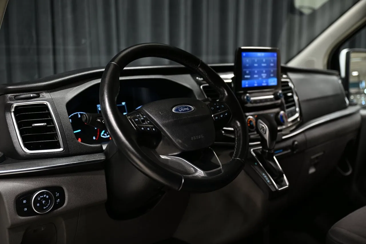 Ford Tourneo Custom bild 17