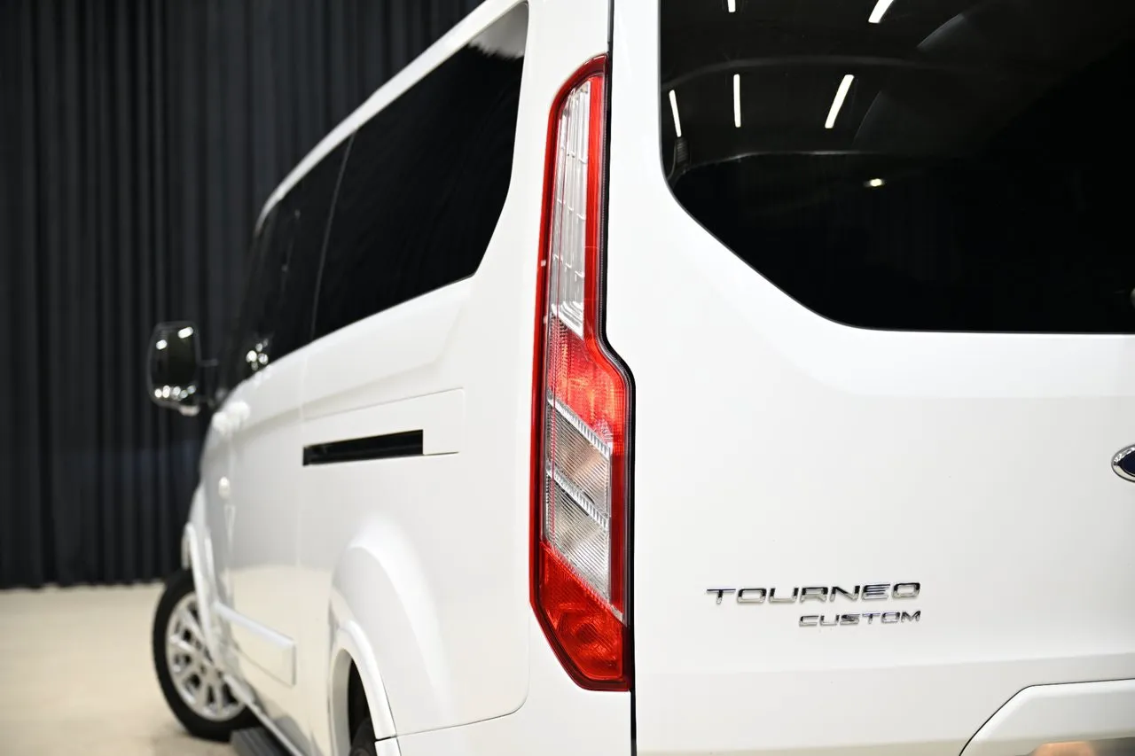 Ford Tourneo Custom bild 14