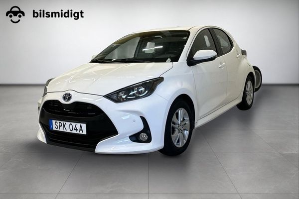 Toyota Yaris Hybrid 1.5 CVT Active Kamera Komfortpaket MOMS 116hk - 2023