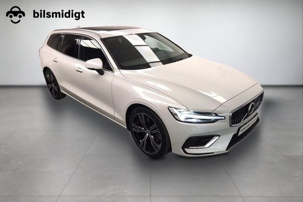 Volvo V60 Recharge T6 AWD Inscription Pano Skinn Navi MOMS 341hk - 2022
