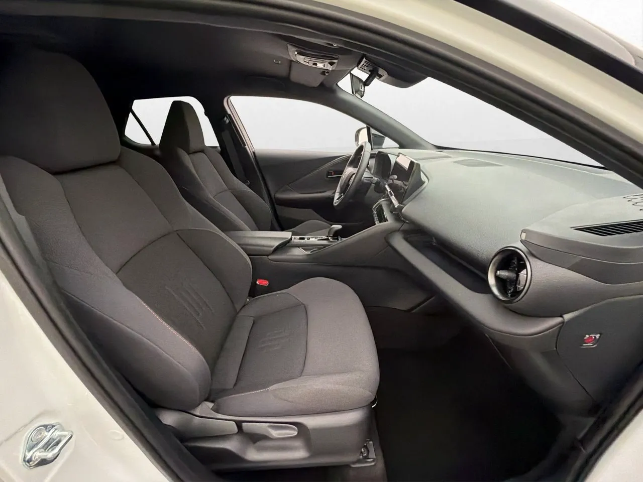 Toyota C-HR bild 24