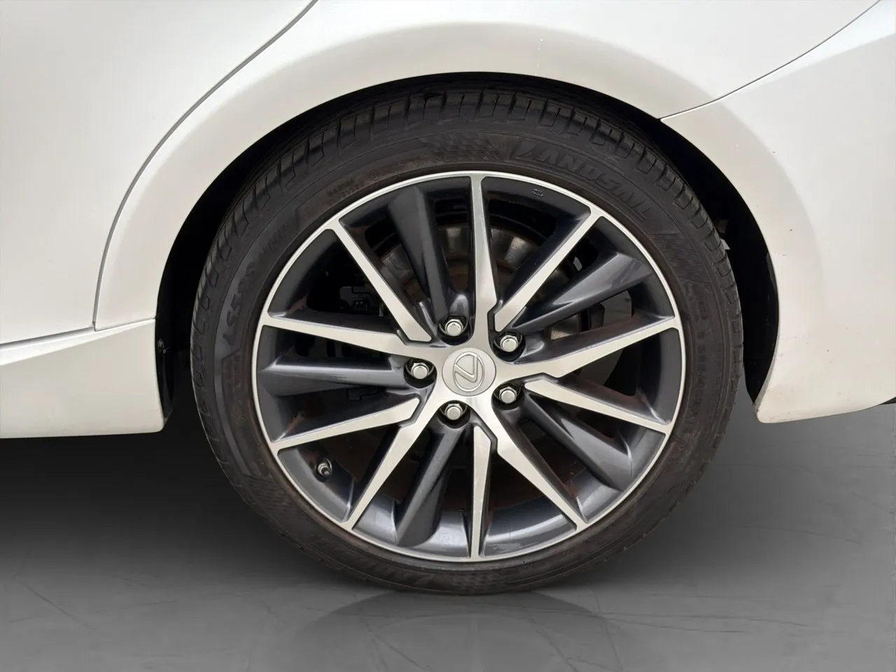 Lexus IS bild 28