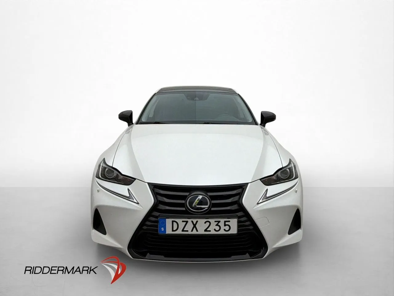 Lexus IS bild 2