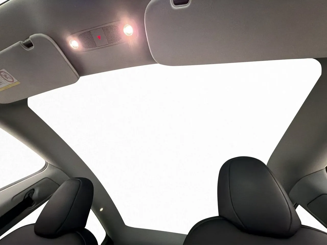 Tesla Model Y bild 13