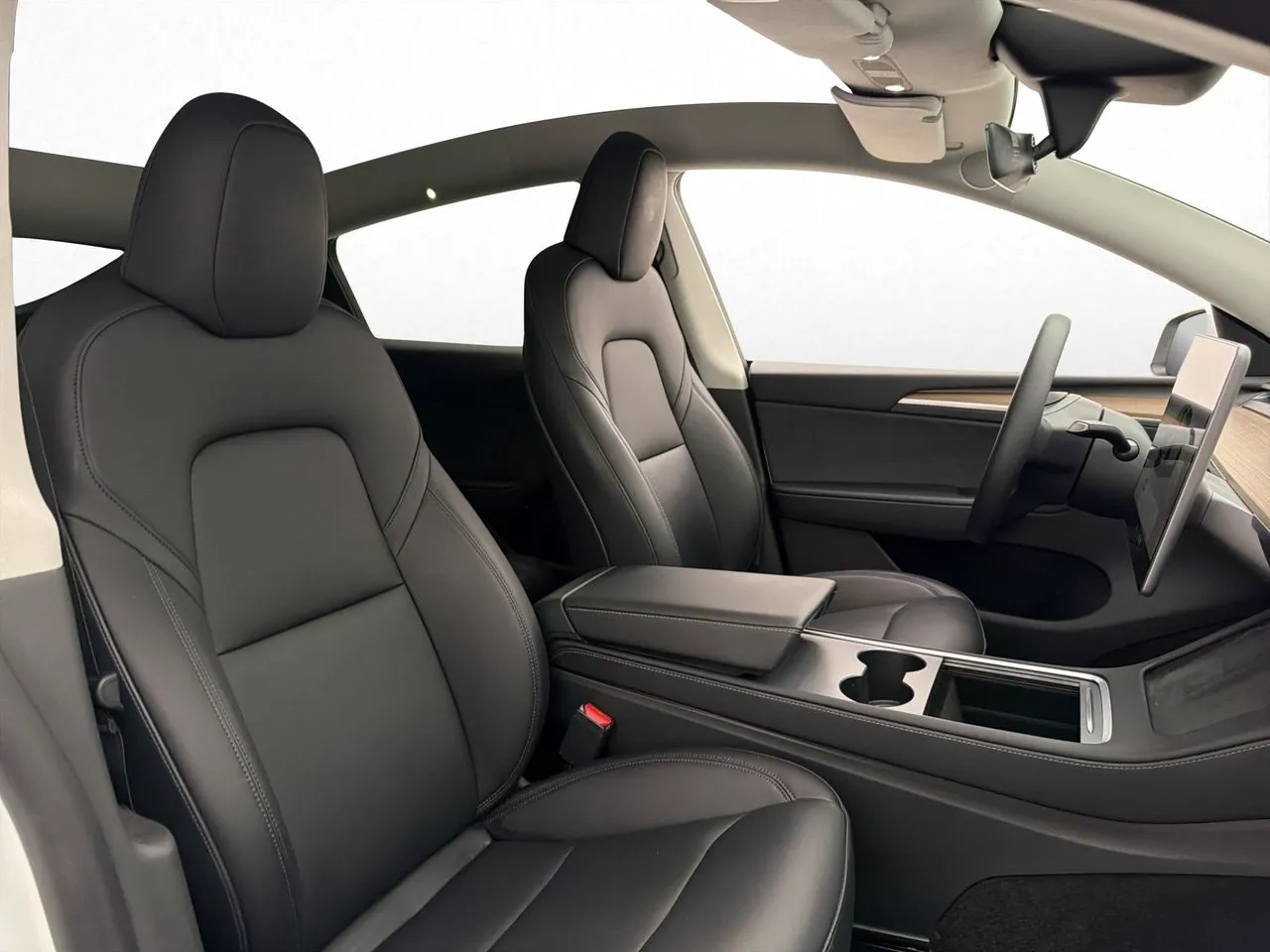 Tesla Model Y bild 26