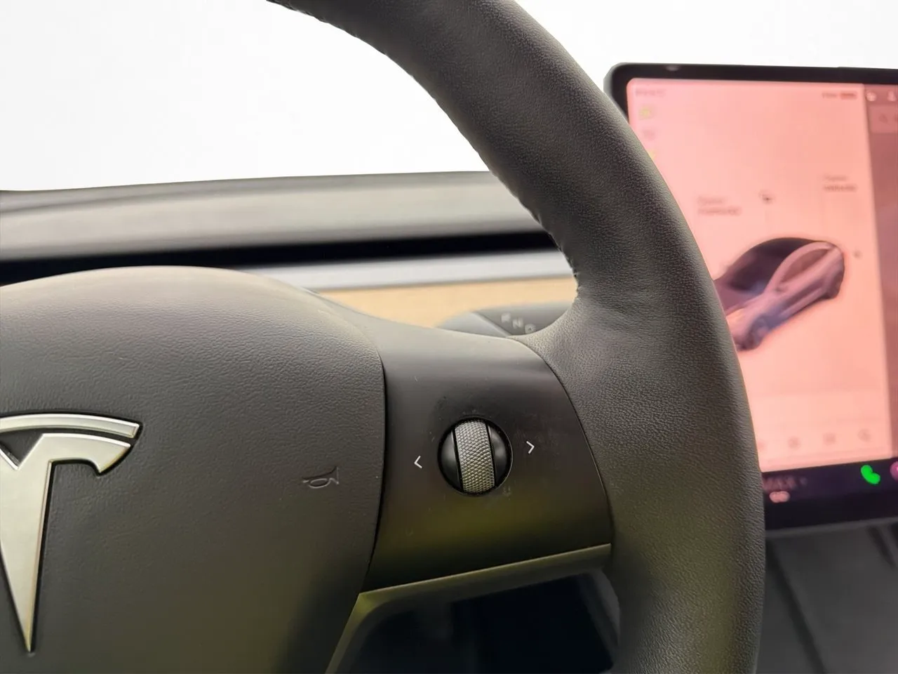Tesla Model 3 bild 17