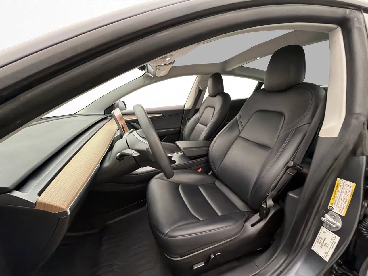 Tesla Model 3 bild 12