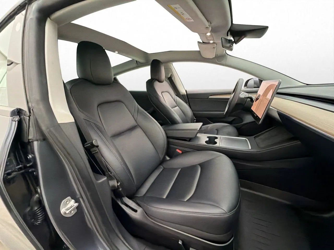 Tesla Model 3 bild 25