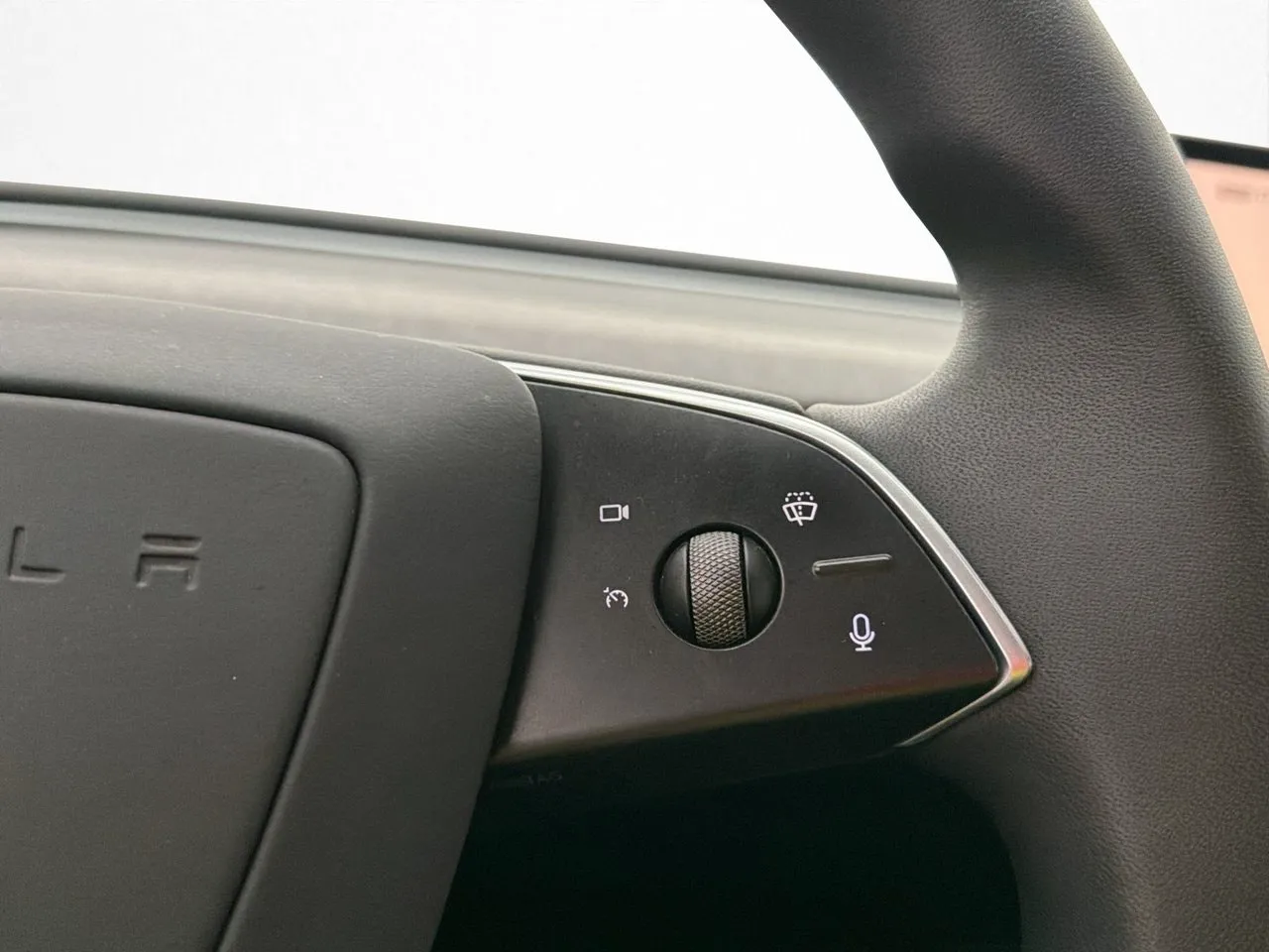 Tesla Model 3 bild 16