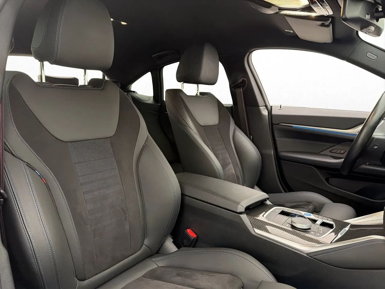BMW i4 bild 26