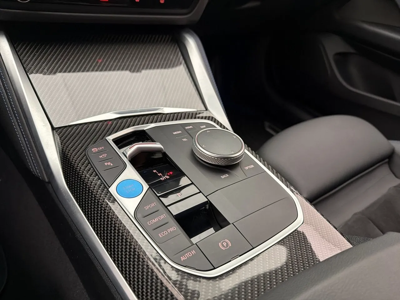 BMW i4 bild 24
