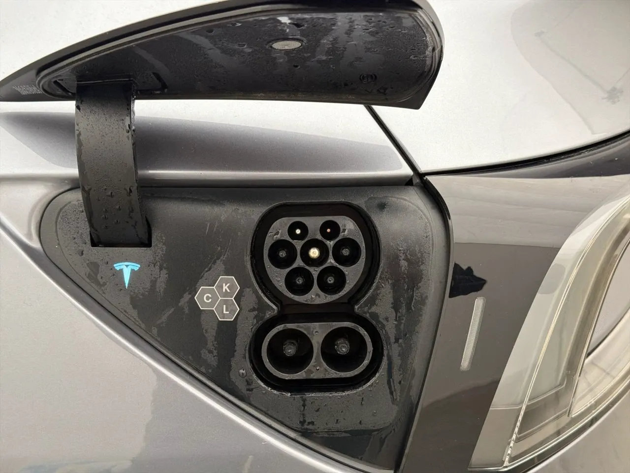 Tesla Model Y bild 10