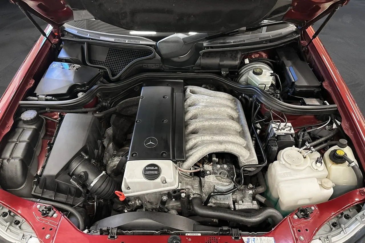 Mercedes E300 bild 36