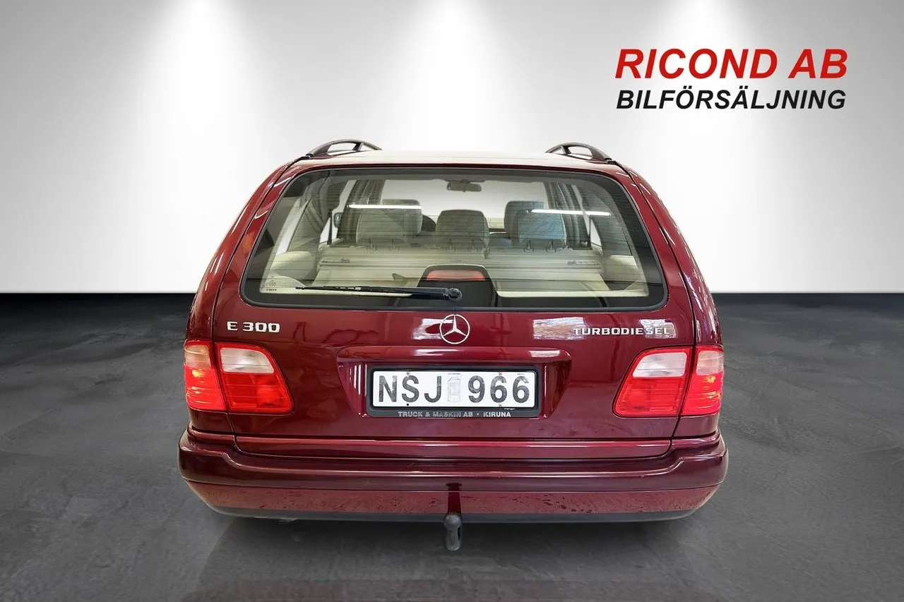 Mercedes E300 bild 9