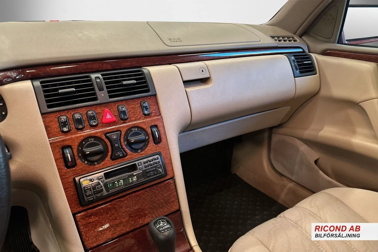 Mercedes E300 bild 31