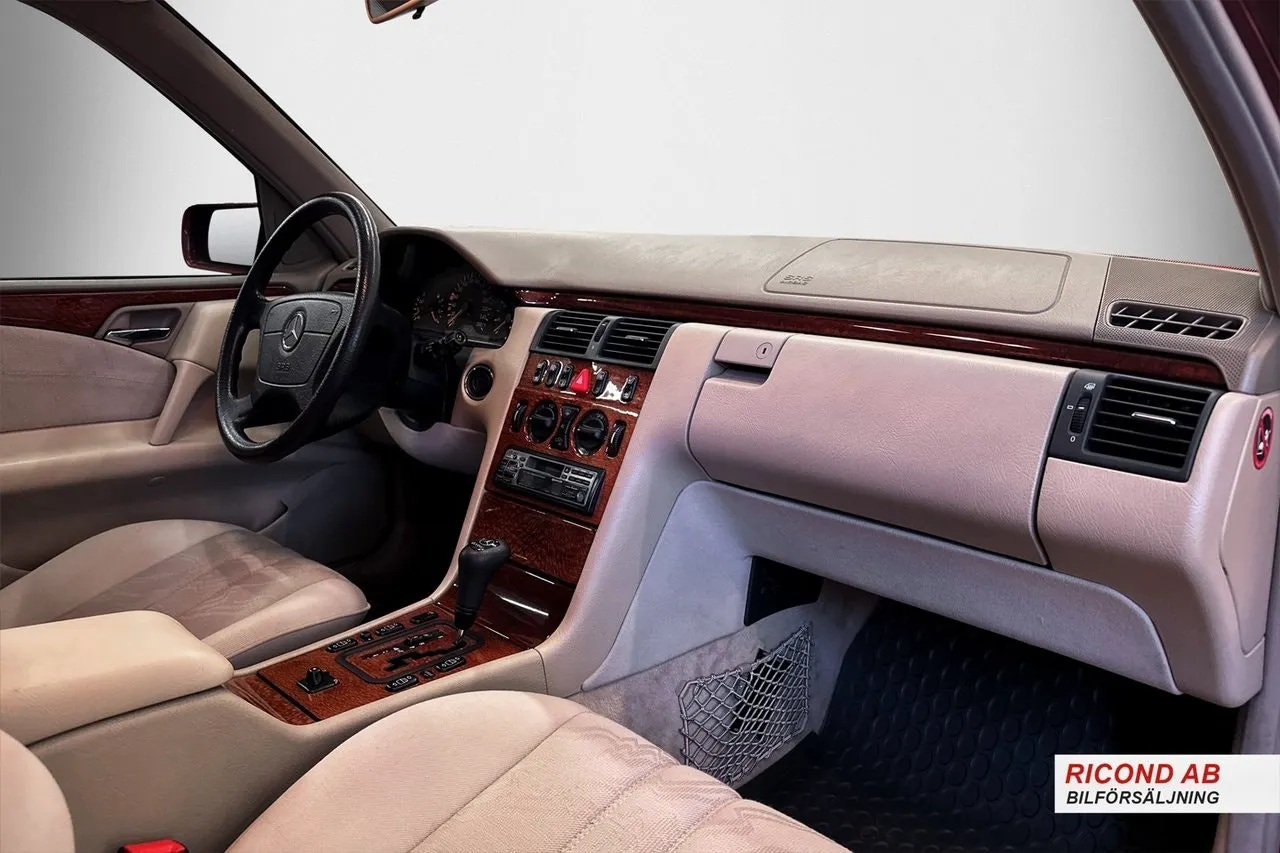 Mercedes E300 bild 19