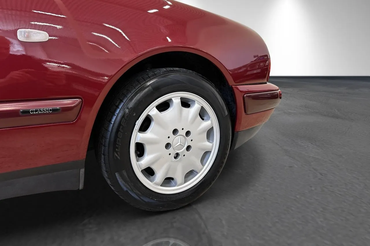 Mercedes E300 bild 12