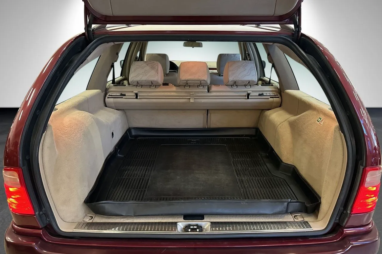 Mercedes E300 bild 34