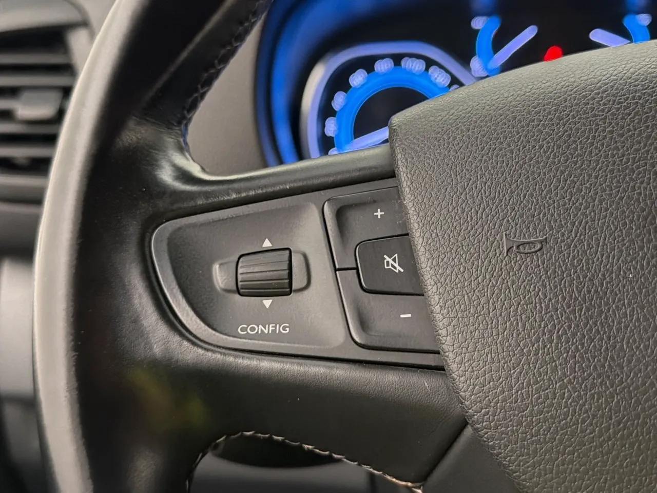 Opel Vivaro bild 19