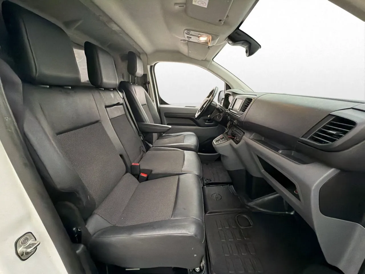 Opel Vivaro bild 27