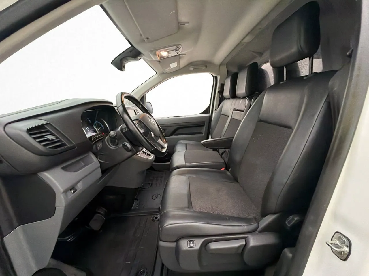 Opel Vivaro bild 16