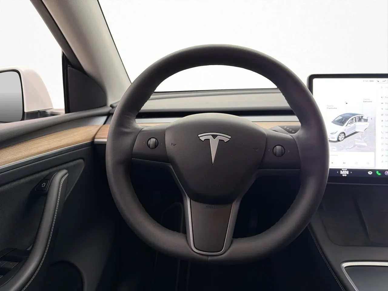Tesla Model Y bild 14