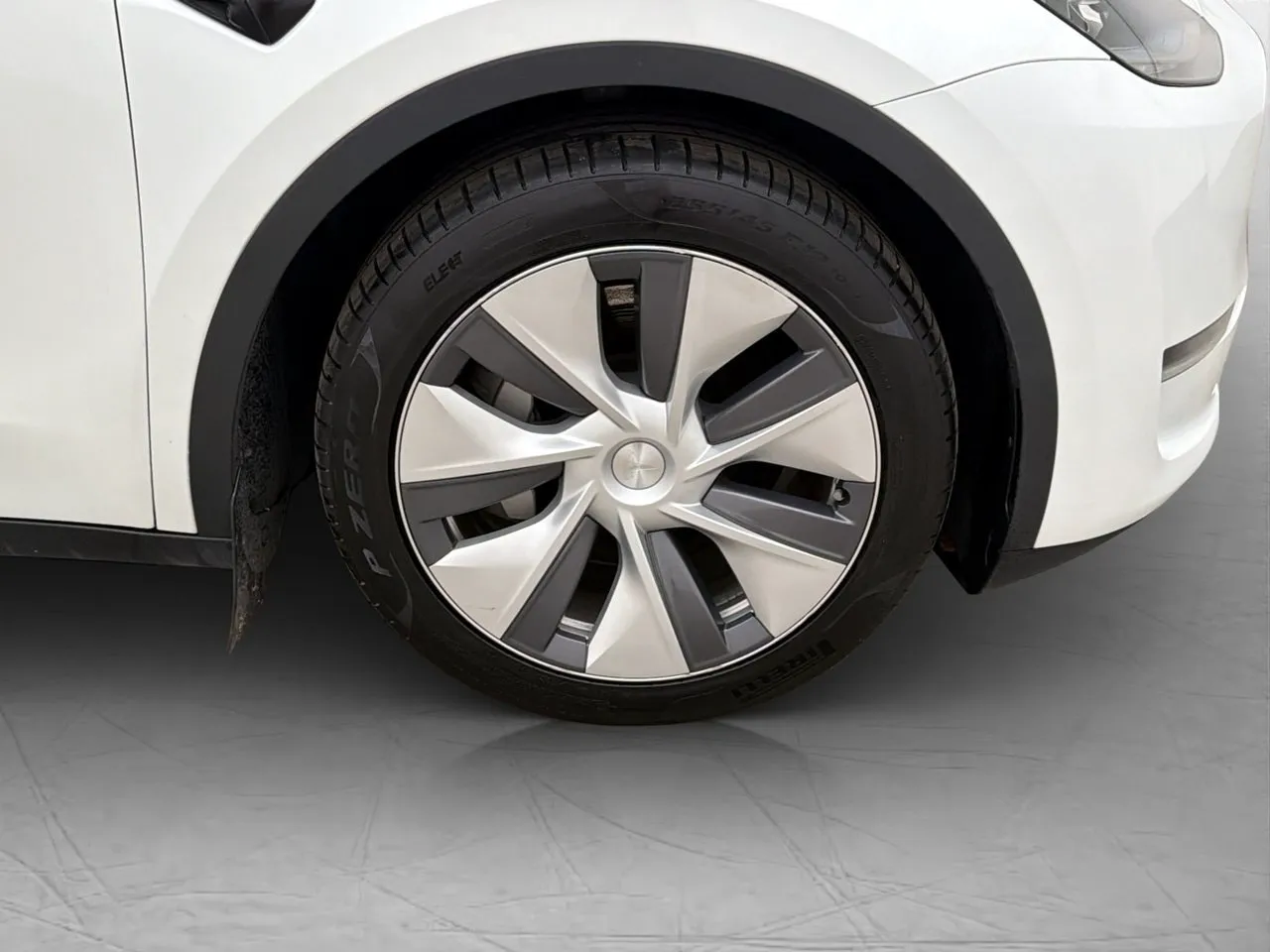 Tesla Model Y bild 34