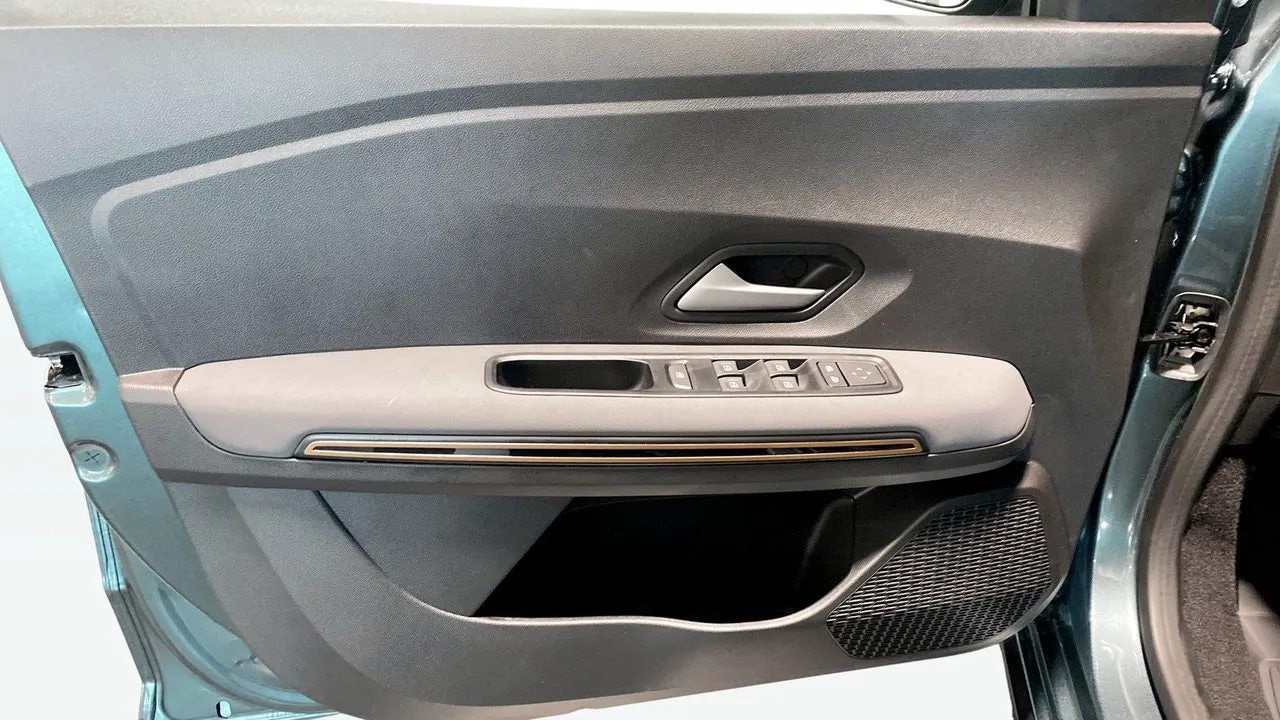 Vehicle image 31