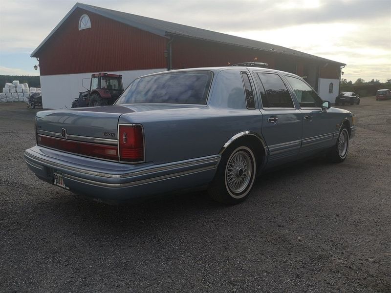 Lincoln Town Car bild 5